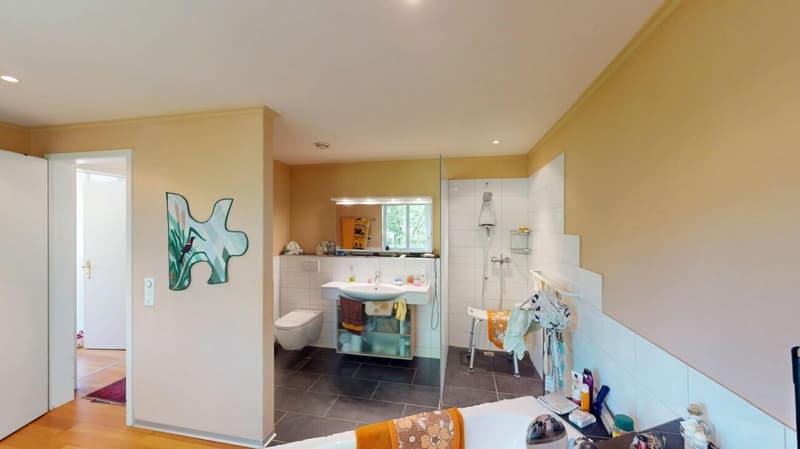 Appartement 4½ pièces dans un endroit calme et ensoleillé à Bolligen (12)
