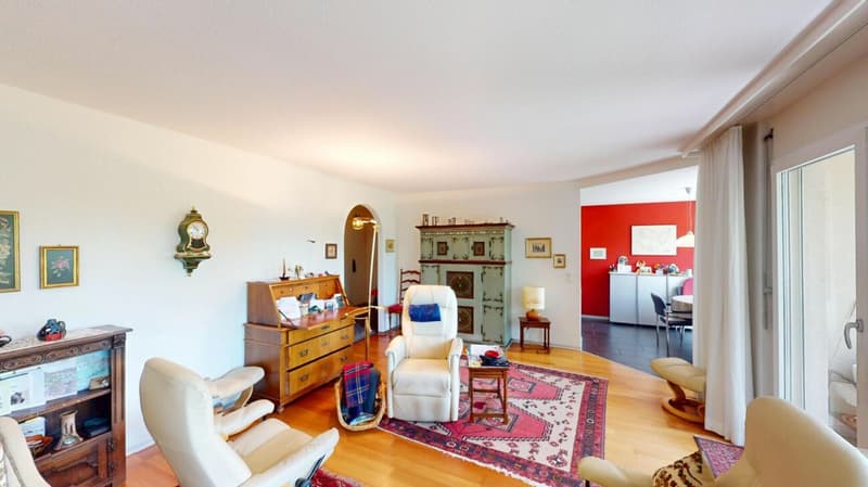 Appartement 4½ pièces dans un endroit calme et ensoleillé à Bolligen (9)