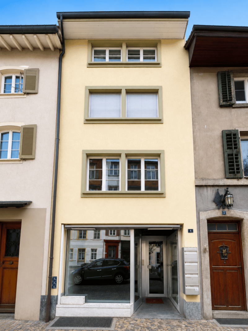 Ufficio centrale nel cuore del vecchio Liestal - ideale come ufficio singolo o posto di lavoro esterno. (4)