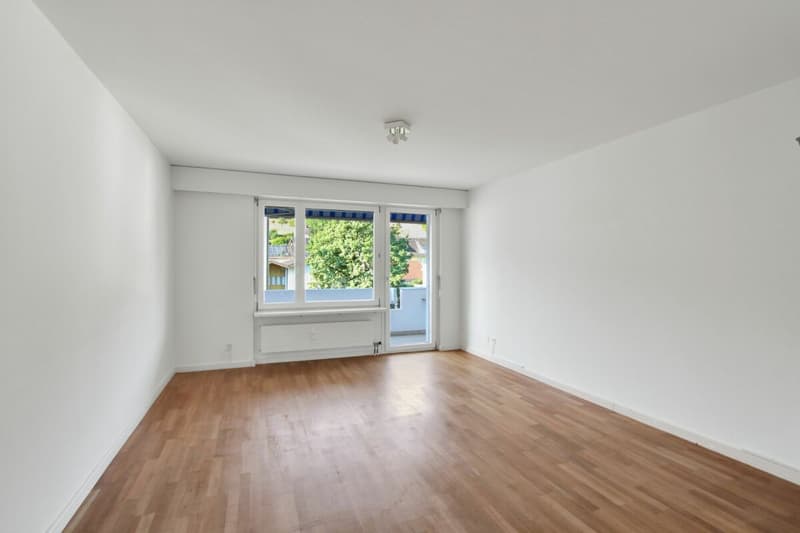 Eigentumswohnung mit Balkon und Weitsicht in Pratteln (2)
