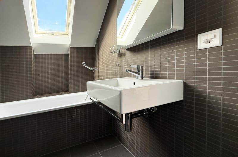 Exceptional 4.5-room maisonette apartment for rent in a central location in Rheinfelden (10)