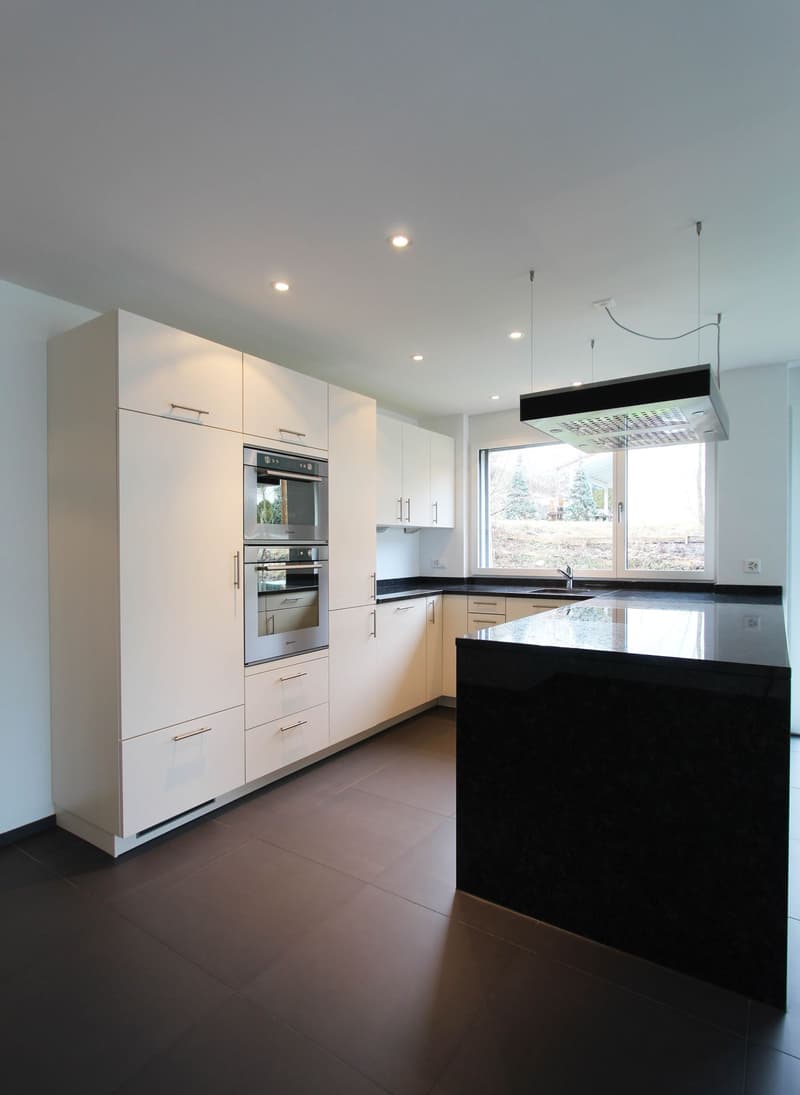 TOP 3.5-ROOM GROUND FLOOR APARTMENT IN A QUIET AND CENTRAL LOCATION IN FRICK (6)