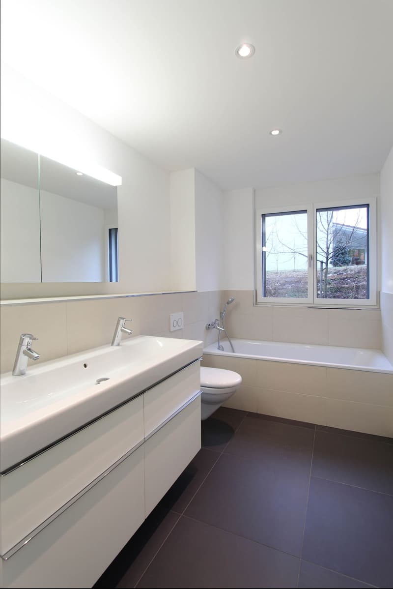 TOP 3.5-ROOM GROUND FLOOR APARTMENT IN A QUIET AND CENTRAL LOCATION IN FRICK (7)