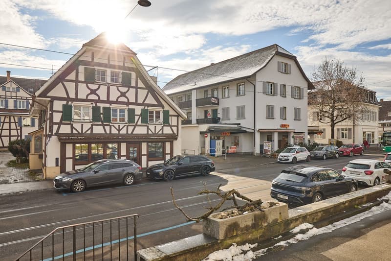 ZENTRAL GELEGENE 3-ZIMMER-WOHNUNG IN GRENZNÄHE (1)