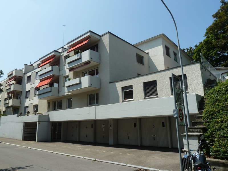 Ampio appartamento di 3.0 locali nel quartiere Zürich-Enge (1)