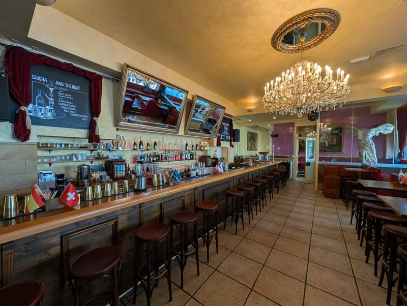 02_Hauptraum_Bar_2