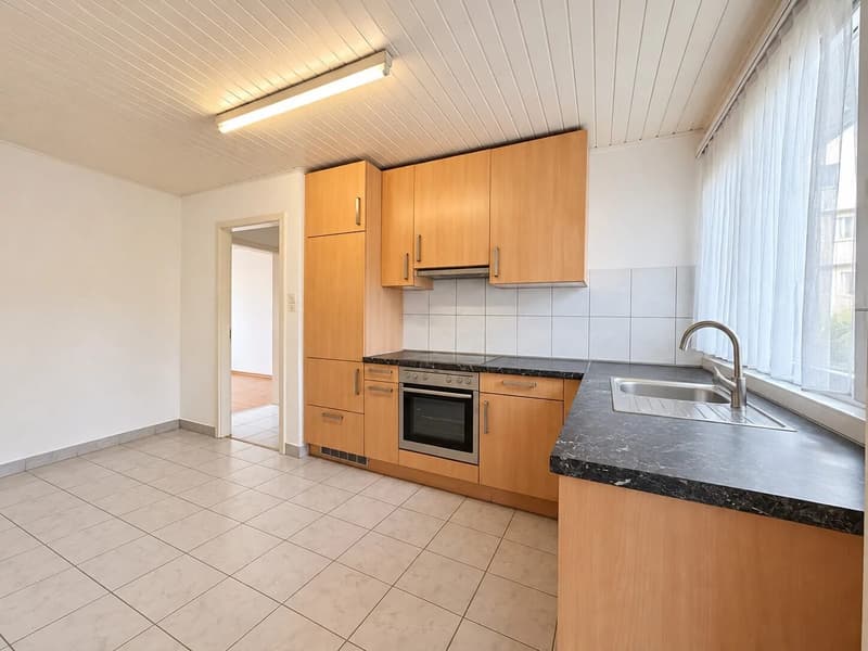 Helle 3.5-Zimmer-Wohnung mit Balkon in Oberwil mieten (2)