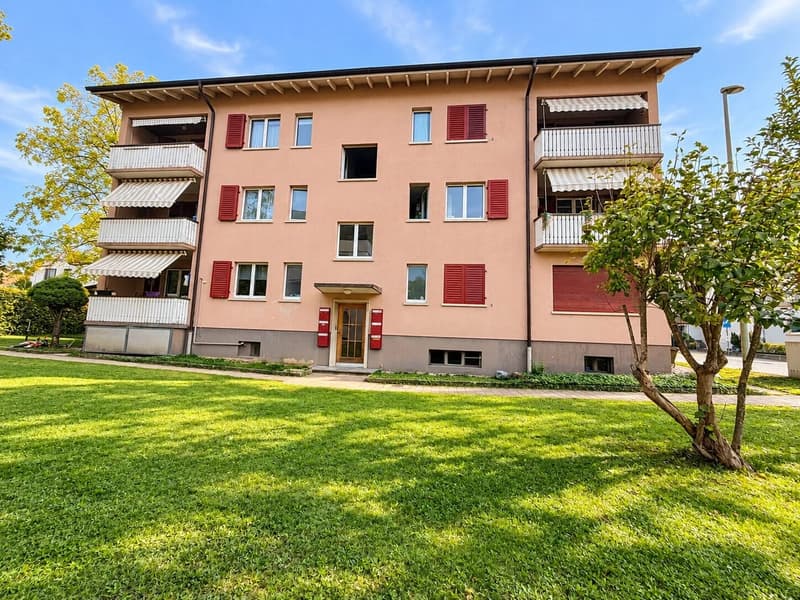 Helle 3.5-Zimmer-Wohnung mit Balkon in Oberwil mieten (1)