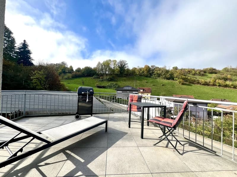 2.5-Zimmer-Maisonette mit Balkon und Blick ins Grüne in Buus (5)