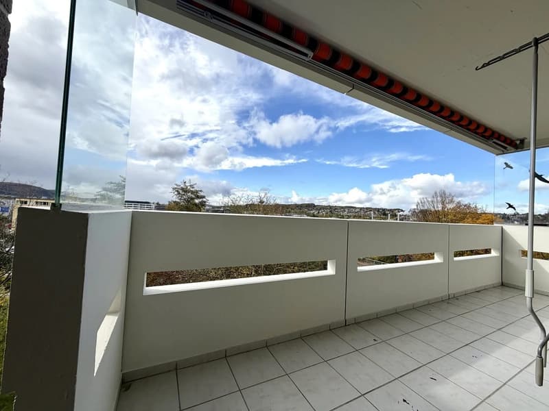 3.5-Zimmer-Wohnung mit Balkon und Weitblick in Therwil mieten (3)