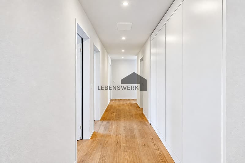Willkommen zu Hause  Entrée mit viel Stauraum