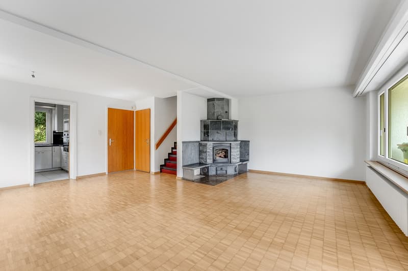 Well-maintained semi-detached house with garden, heat pump, PV system, and views (6)