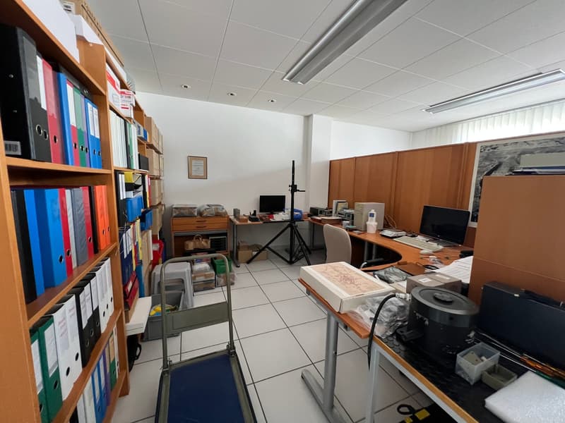 Spacious 4.5-room office space in the heart of Bülach (5)