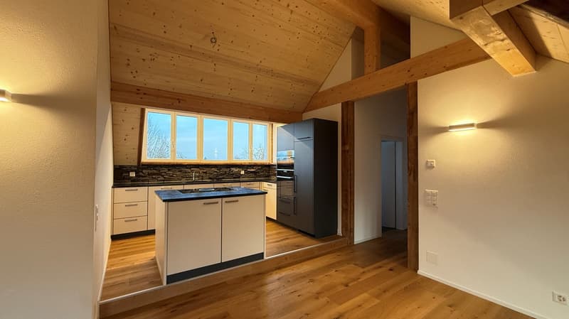 Bella e grande appartamento di 4,5 locali mansardato con comfort moderno (10)