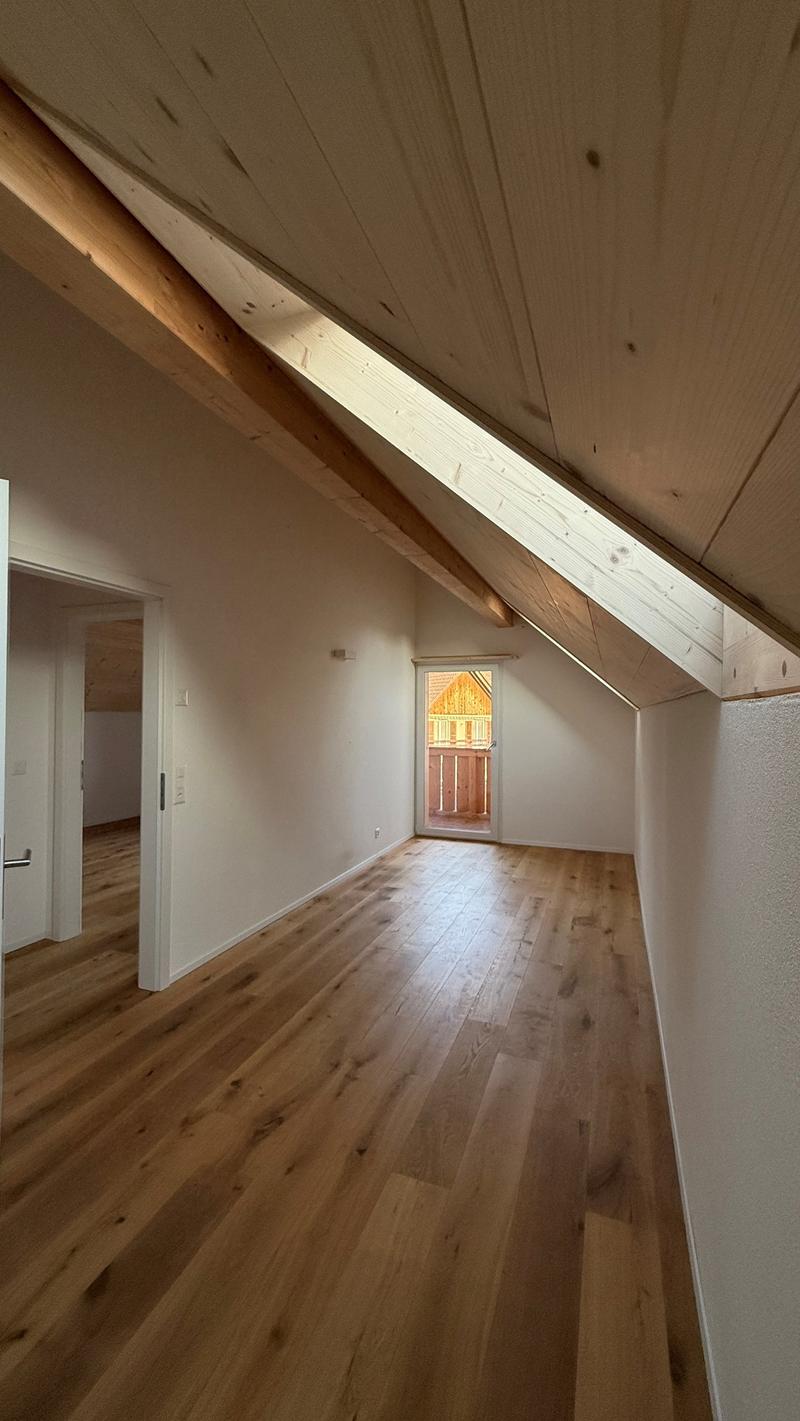 Bella e grande appartamento di 4,5 locali mansardato con comfort moderno (11)