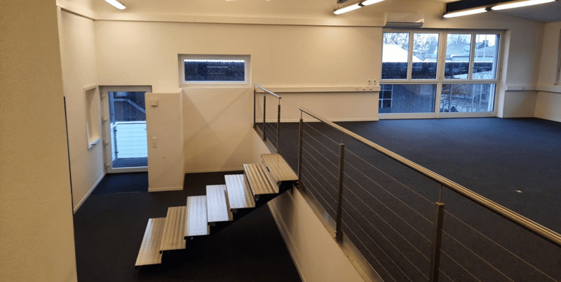 Locali commerciali moderni di 4 camere a Winterthur (3)
