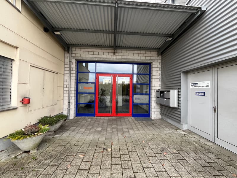 Uffici in affitto al 3° piano di una proprietà commerciale (16)