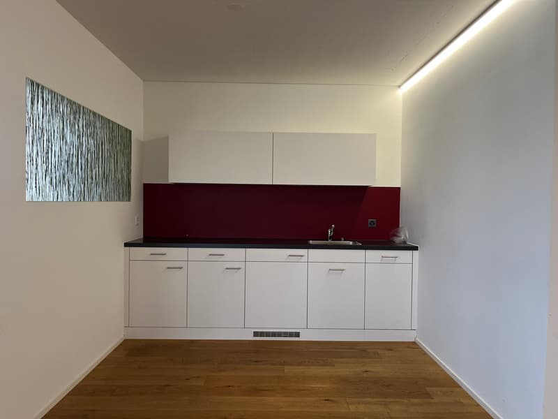 Uffici in affitto al 3° piano di una proprietà commerciale (28)