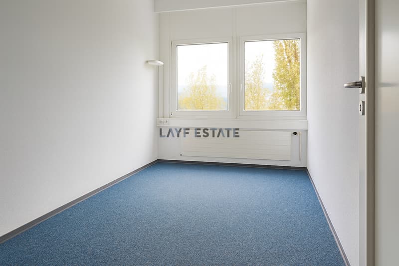 LOTS OF ROOM FOR IDEAS (5)