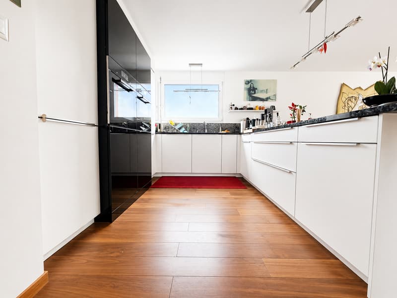 Appartamento in terrazza attraente di 5,5 locali con una vista lago meravigliosa (4)
