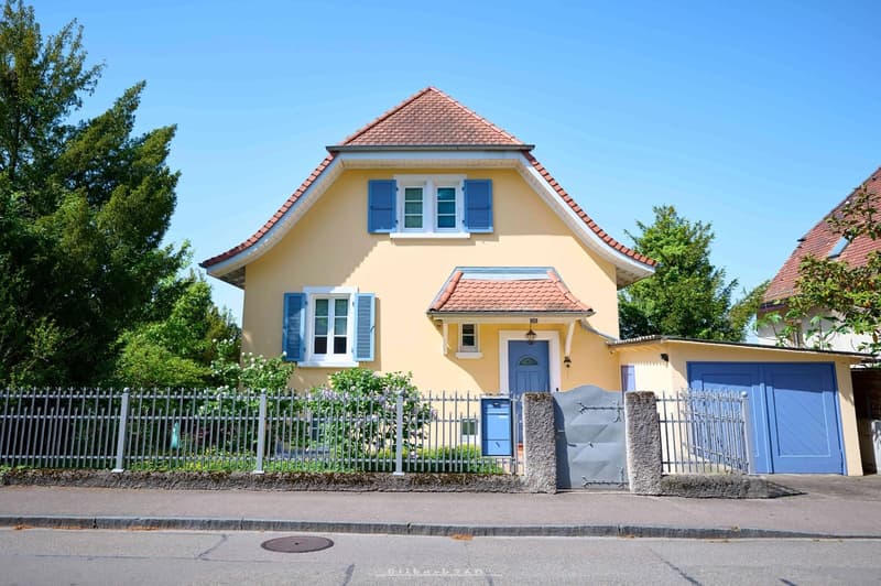 Exclusive single-family house in a sunny and quiet location (1)