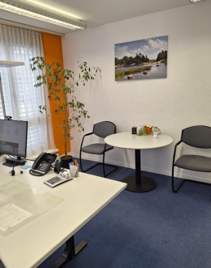 Espace de bureau ou de pratique attractif et polyvalent dans un emplacement central à Münchwilen (5)