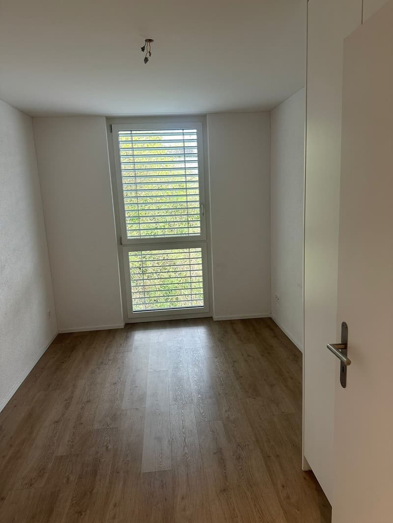Modern 4.5-room apartment with balcony in Grenchen (10)