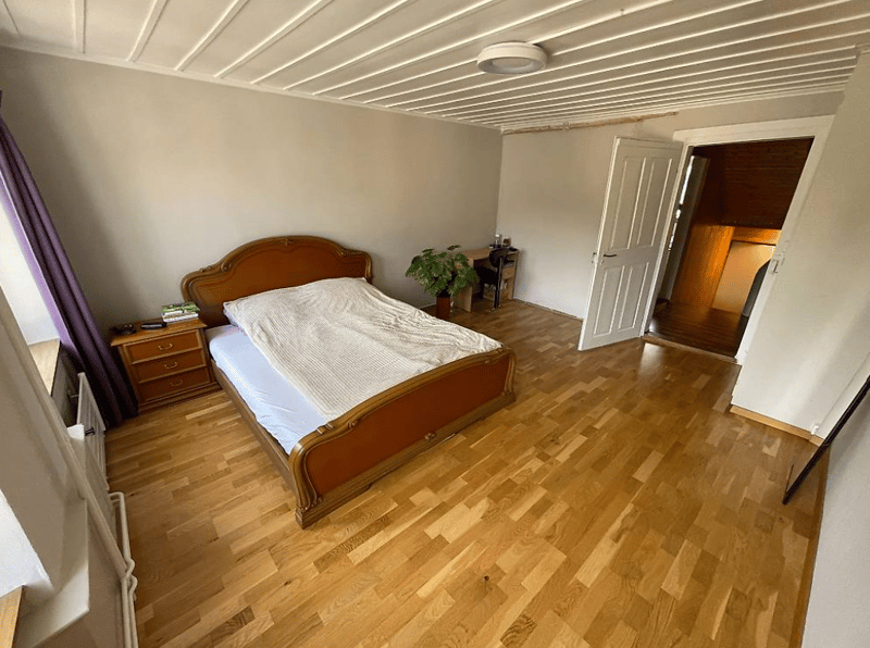 Charming 6-room row house on Reitbahnstrasse in Glarus (12)