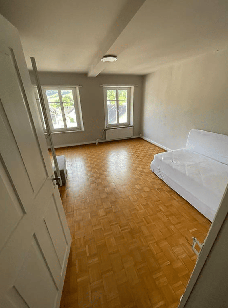 Charming 6-room row house on Reitbahnstrasse in Glarus (9)