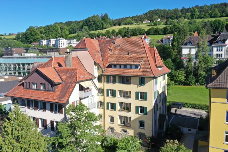 Superbe appartement 5 pièces dans un quartier calme (14)