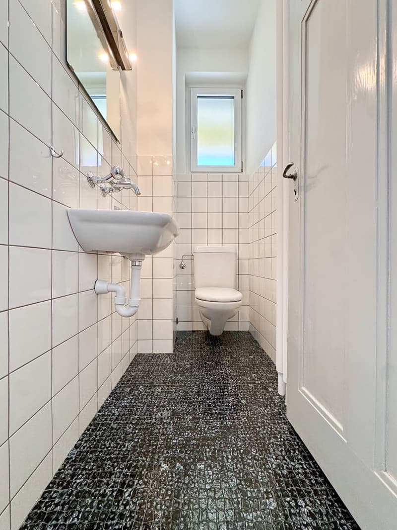 Superbe appartement 5 pièces dans un quartier calme (2)