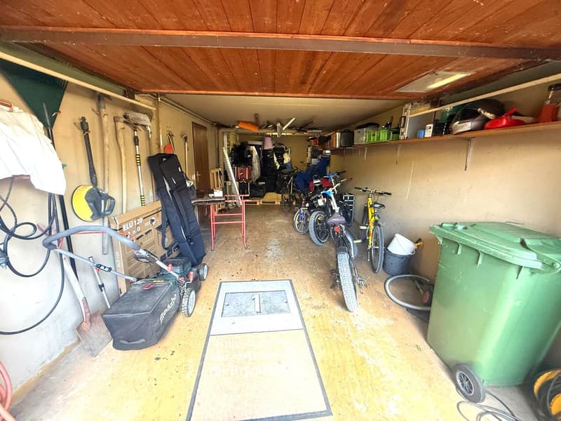Grosszügiges Einfamilienhaus mit Pool, Wintergarten und vielseitigem Raumangebot (22)