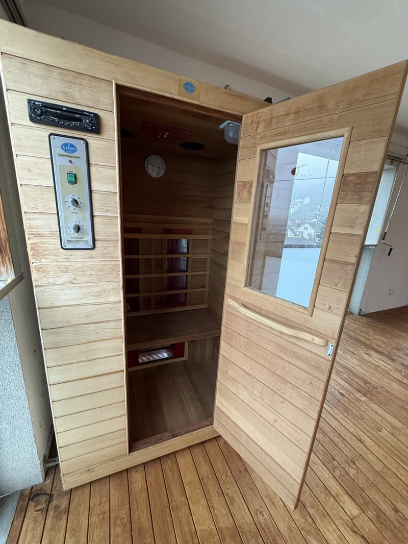 Spacious attic apartment in a quiet residential area (22)