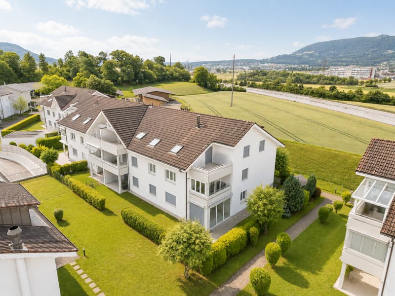 Rêve de maison avec balcon ensoleillé – Emouvrez, arrivez, sentez-vous bien (13)
