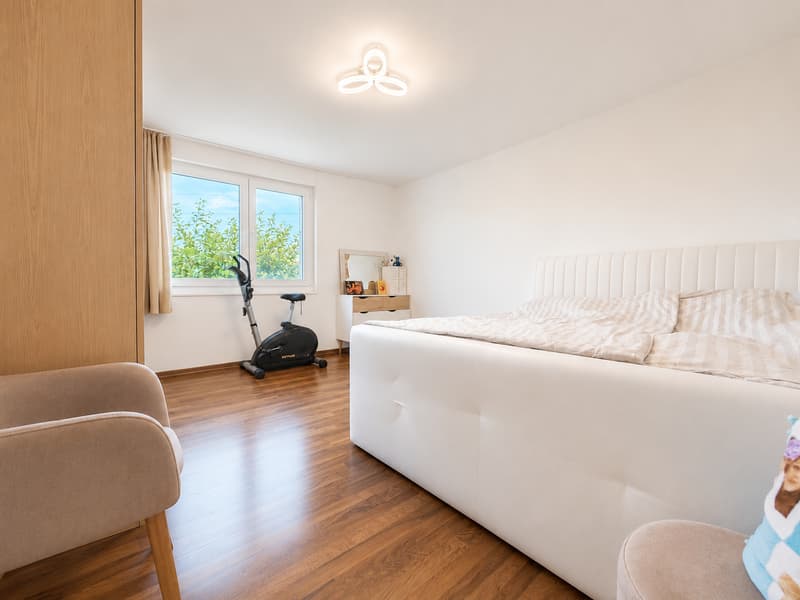 Rêve de maison avec balcon ensoleillé – Emouvrez, arrivez, sentez-vous bien (8)