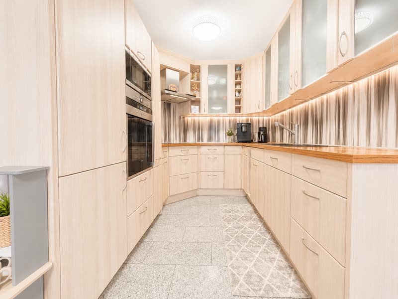 Rêve de maison avec balcon ensoleillé – Emouvrez, arrivez, sentez-vous bien (4)