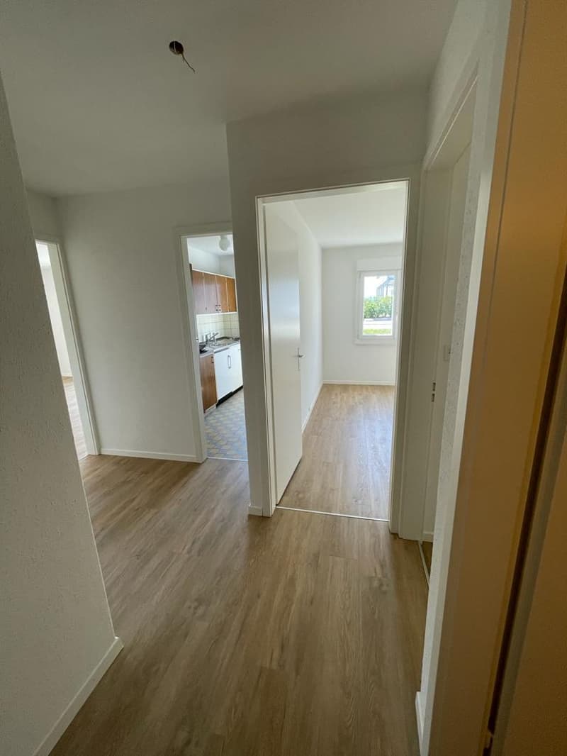 Charmante 3.5-Zimmer-Wohnung mit Gartensitzplatz in Tann-Rütti (7)