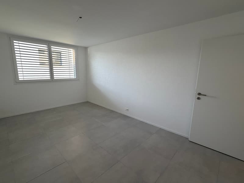 Appartamento moderno di 3,5 locali al piano terra con area di giardino a Büsserach (4)