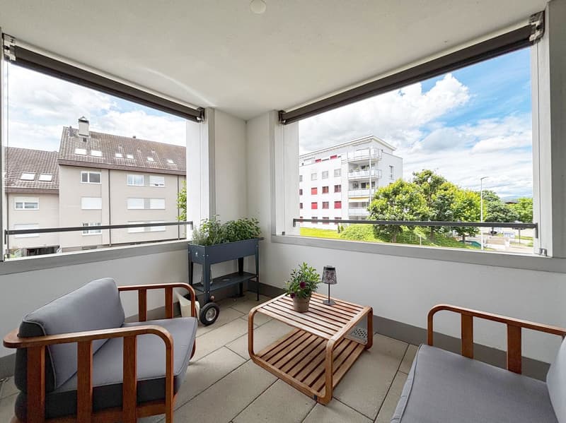 Moderne 2.5-Zimmer-Wohnung mit Loggia im Eigentumsstandard in Möhlin (11)