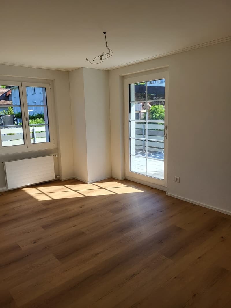 Appartamento moderno 3.5 locali con balcone e vista panoramica a Maseltrangen (6)