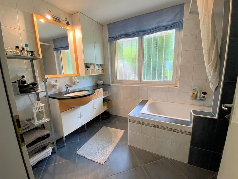 Charmantes 6.5-Zimmer-Einfamilienhaus mit Aussicht in Rebstein (17)
