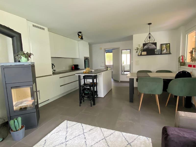 Charmantes 6.5-Zimmer-Einfamilienhaus mit Aussicht in Rebstein (16)