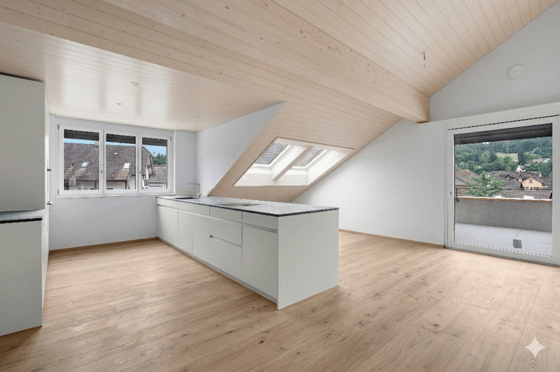 Primo affitto: appartamento attico esclusivo con ampio balcone e caminetto (17)