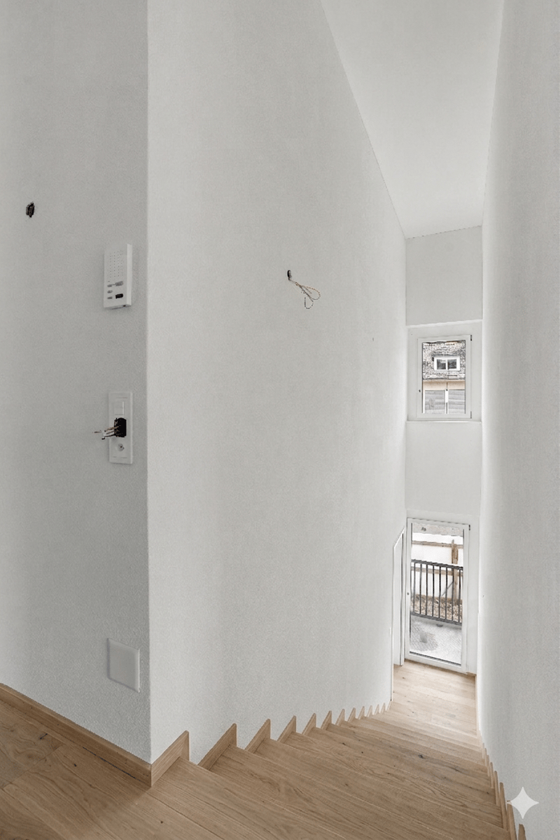 Primo affitto: appartamento attico esclusivo con ampio balcone e caminetto (14)