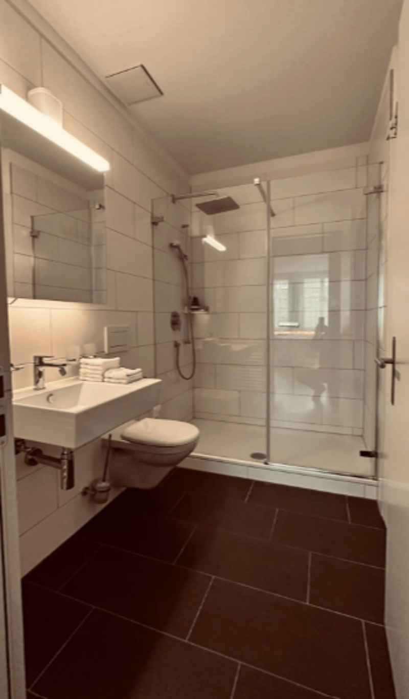 Spazio commerciale / ufficio / studio medico in una posizione centrale a Thun – Bälliz 54 (2)