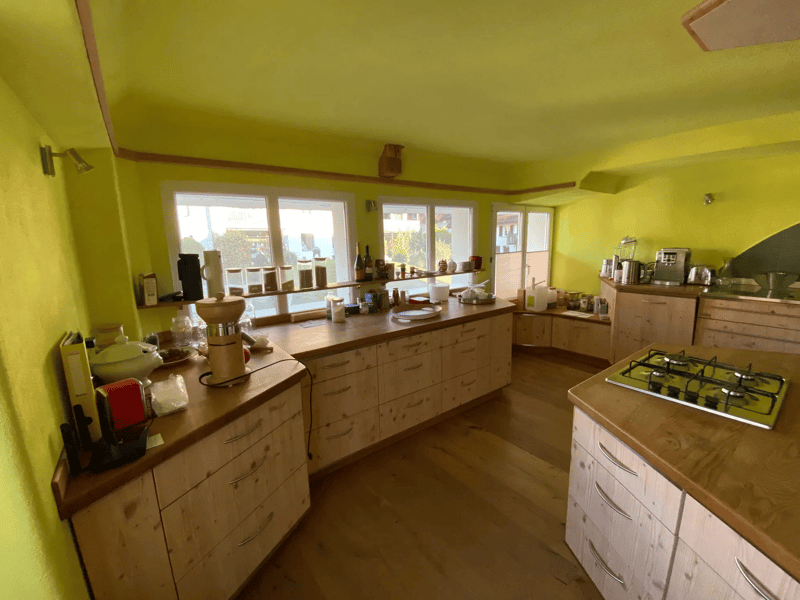 Single room with separate bathroom and kitchen in Egliswil (5)