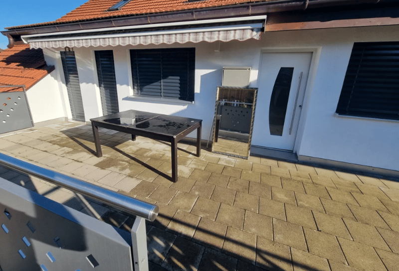 Modern 4.5-room apartment with balcony in Oberhofen AG (1)