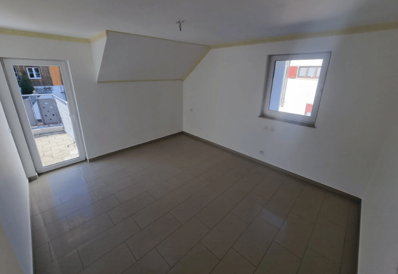 Modern 4.5-room apartment with balcony in Oberhofen AG (5)