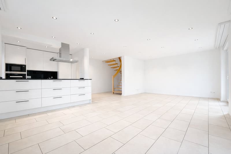 Modern Family House in Eiken with Light, Peace, and Quality of Living (6)