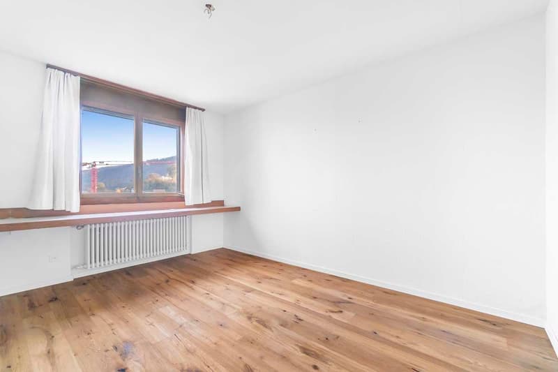 Ampia casa di architetto con appartamento separato e riserva di sfruttamento (7)